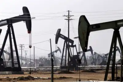 Image for Exclusive-Shell plans to exit California joint venture with Exxon Mobil -sources