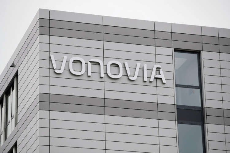 New Vonovia headquarters in Bochum symbolizing bond market recovery - Global Banking & Finance Review