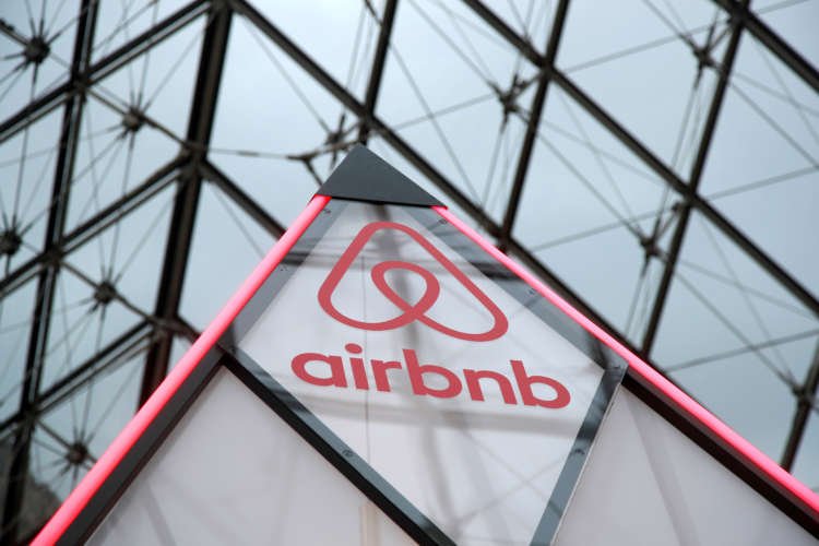 Image for Shift to sun, ski and suburbs gives Airbnb advantage over hotels