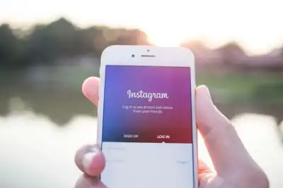 Image for Why financial services brands should care about social commerce