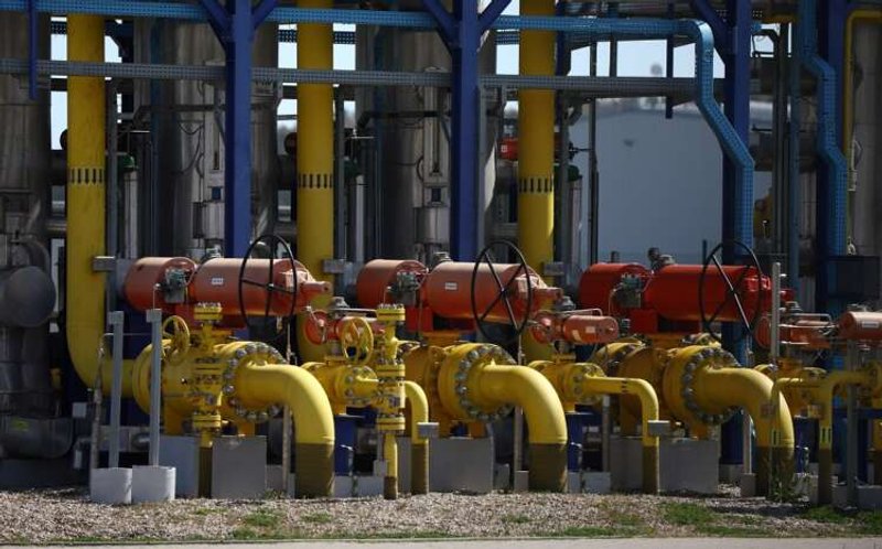 Image for EU makes plans to tackle energy price spikes, any Russian gas cut-off