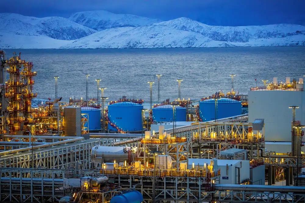 Image for Equinor eyes lower spending on renewables after Orsted transaction