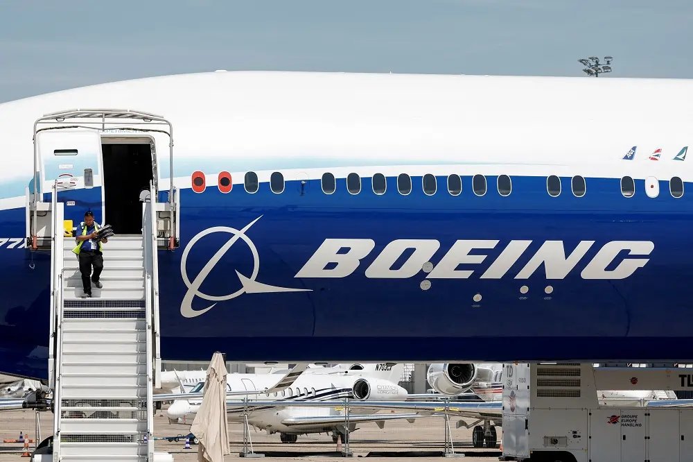 Boeing layoff notices issued to workers amid job cuts in aerospace industry - Global Banking & Finance Review