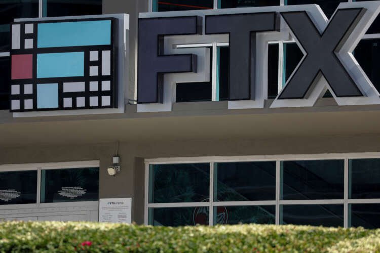 Image for Bahamas regulator holds FTX assets pending delivery to customers, creditors