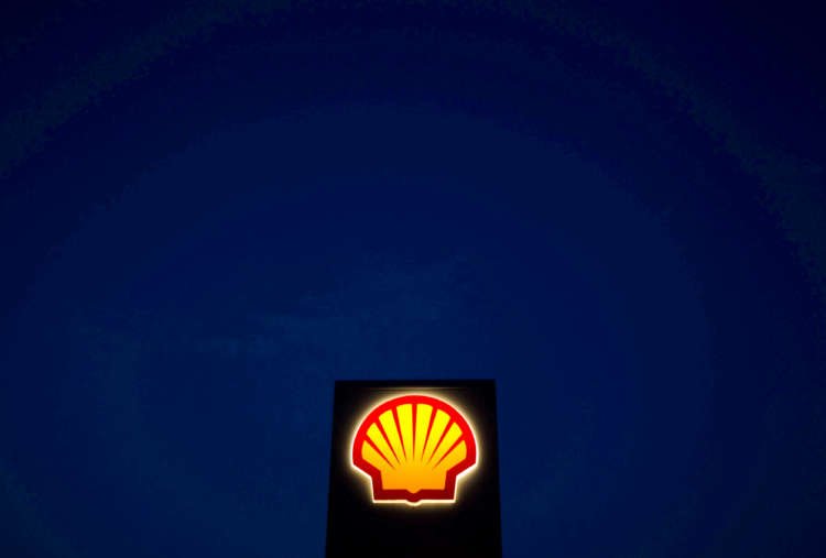 Shell oil and gas sign at a location, illustrating the company's carbon reduction goals - Global Banking & Finance Review
