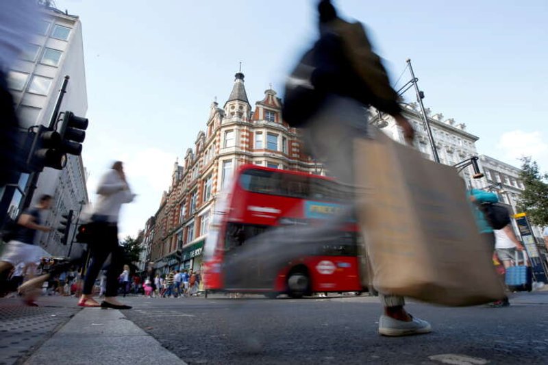 Image for UK retailers report record Q2 growth as shops reopen