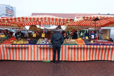 Image for New year, same gloom for German consumer sentiment, GfK survey shows