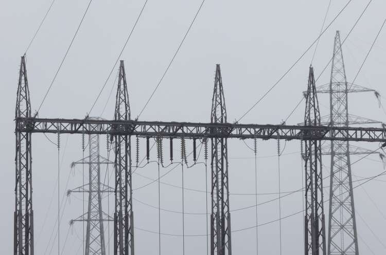 Image for Belgium supports energy price caps, suspending trading in EU power crunch