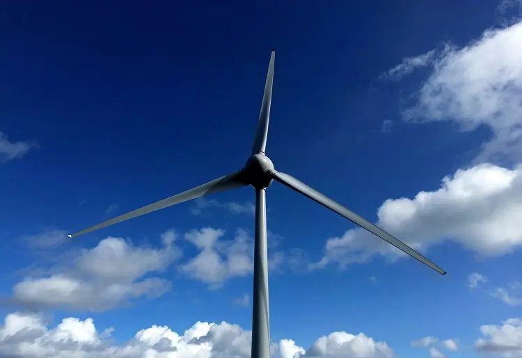 Octopus Energy's CEO discusses new onshore wind projects in Britain - Global Banking & Finance Review