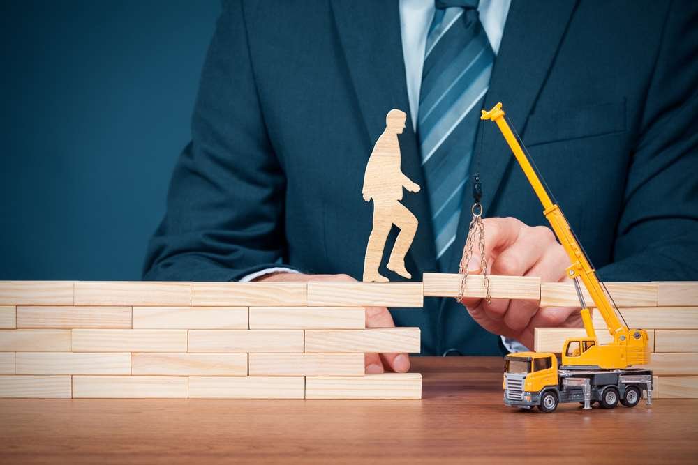 Insurance agents interacting with customers digitally during social distancing - Global Banking & Finance Review