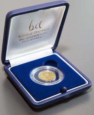 Collector coin by Banque central de Luxembourg celebrating Fairtrade gold - Global Banking & Finance Review