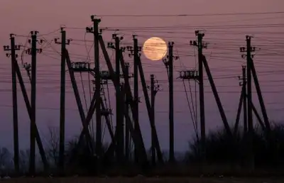 Image for Exclusive: Europe ready for Baltics emergency switch-off from Russian grid