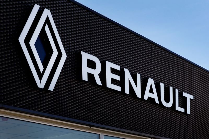 Image for Renault beats profit forecast, warns on EU emissions rules