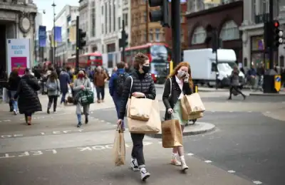 Image for UK retailers report higher spending in March – BRC