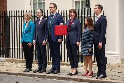 Image for UK economy forecast to grow 2.0% in 2025, finance minister says