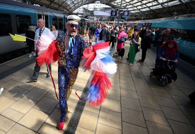 Eurovision 2023 contestants walk the Turquoise Carpet in Liverpool - Global Banking & Finance Review