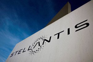 Stellantis recalls over 63,000 US vehicles due to power transfer issues - Global Banking & Finance Review