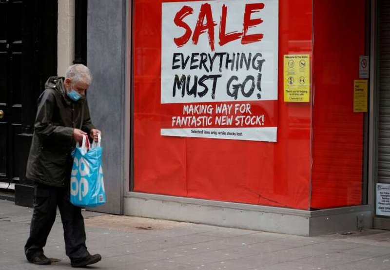 Image for UK economy shrinks in March as recession risks mount