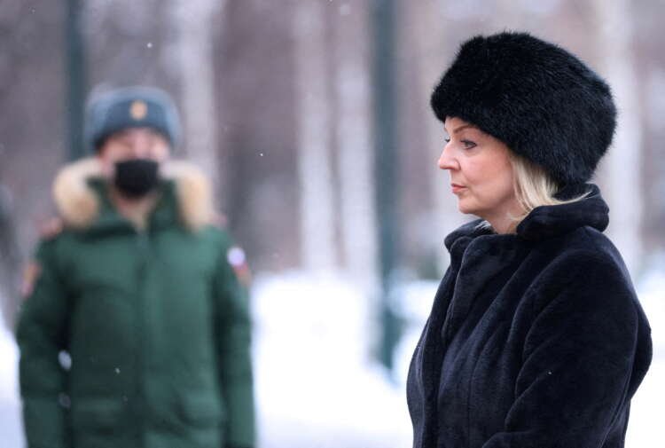 British Foreign Secretary Liz Truss discusses Ukraine crisis in Kyiv - Global Banking & Finance Review