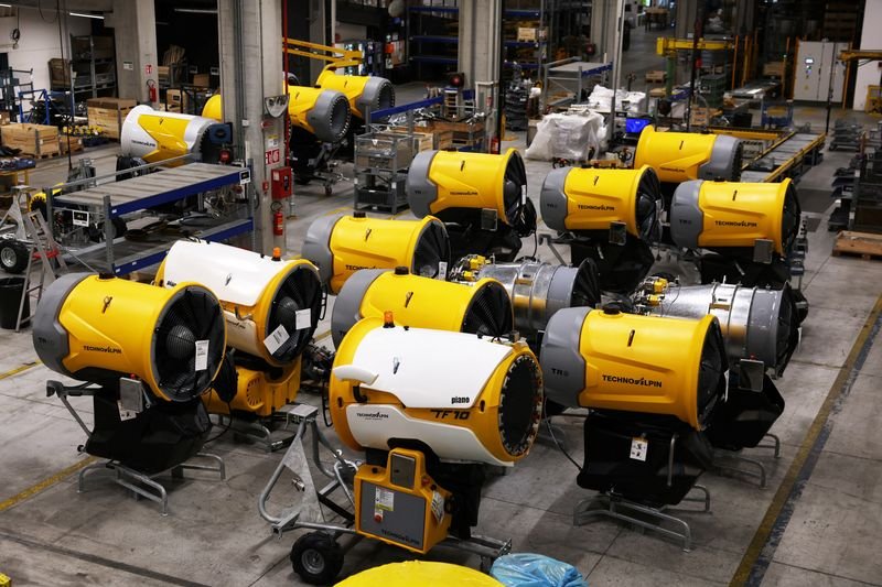 Image for Italy's manufacturing remains stuck in downturn in January, PMI shows