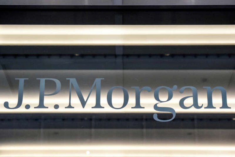 Image for JPMorgan readies overseas retail expansion with German hiring spree