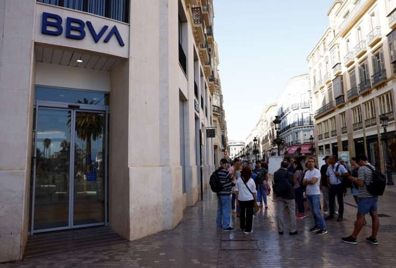 Image for Spain’s BBVA sees significant rise in 2022 dividend, Chairman says
