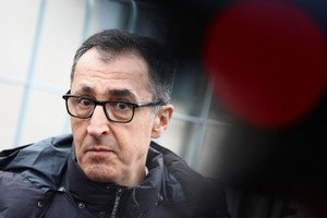 Image of cattle in a field related to German authorities lifting foot-and-mouth disease ordinance - Global Banking & Finance Review