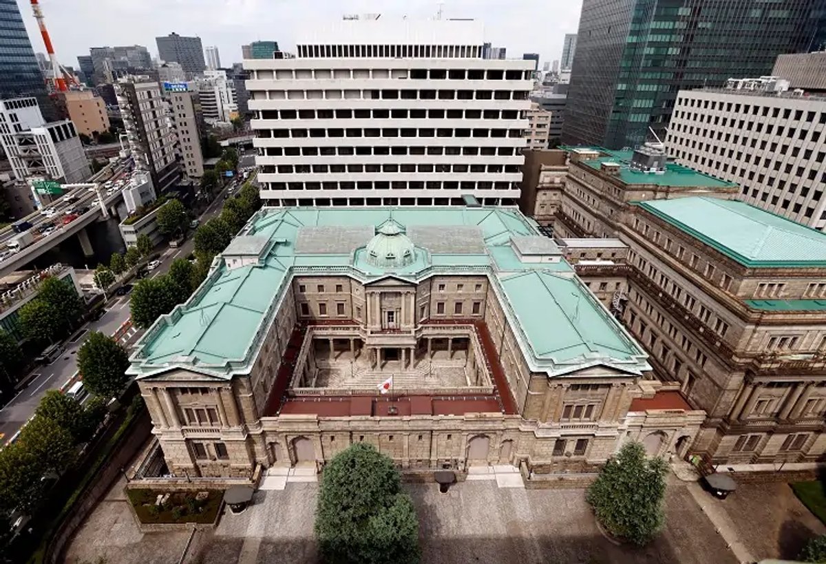 Bank of Japan headquarters with interest rates announcement - Global Banking & Finance Review