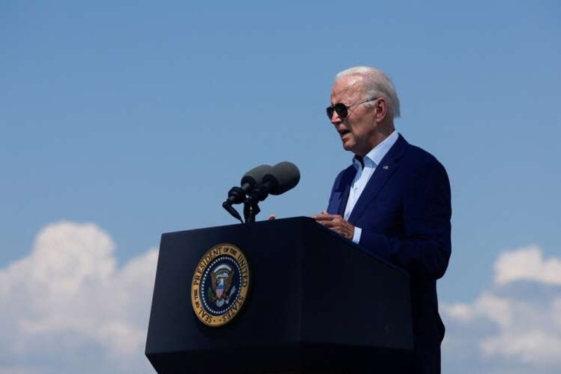 Image for Biden tests positive for COVID, has mild symptoms, taking Paxlovid treatment