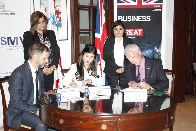 Signing ceremony of education agreement between CISI and Panama Securities Regulator - Global Banking & Finance Review