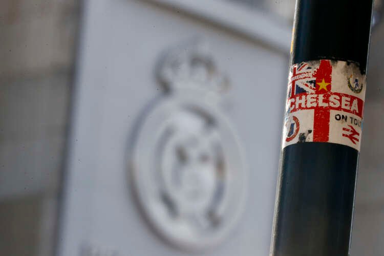 Soccer-Premier League Big Six reach settlement over Super League