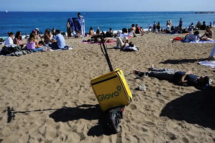 Image for Delivery Hero says Glovo riders in Spain to become employees