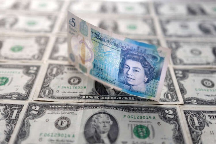 Image for Sterling hovers just below 10-month high, with focus on U.S. job numbers