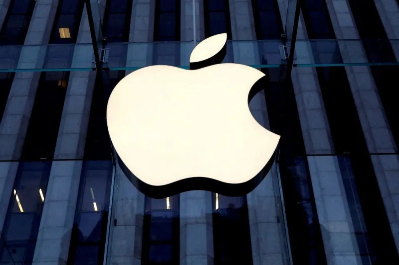 Image for Apple to file challenge over Digital Markets Act in EU Court- Bloomberg News