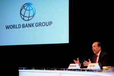 Image for World Bank says war to cut global growth, boosts financing target