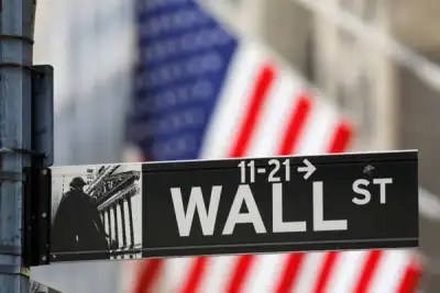 Image for Wall Street closes up after choppy trading due to higher jobless claims