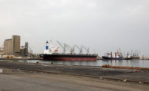 Shipping vessels navigating the Red Sea trade route amid ongoing risks - Global Banking & Finance Review