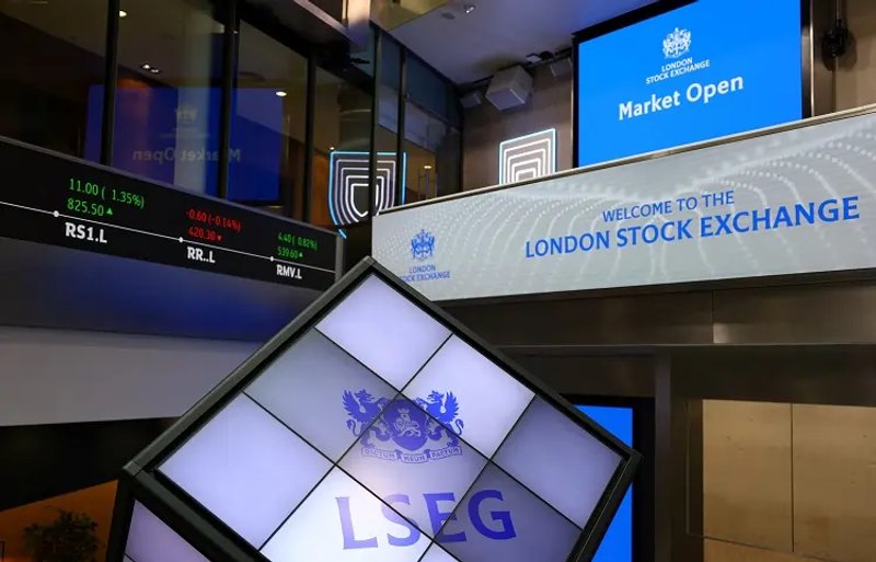 Image for FTSE 100 rises ahead of key central bank meetings