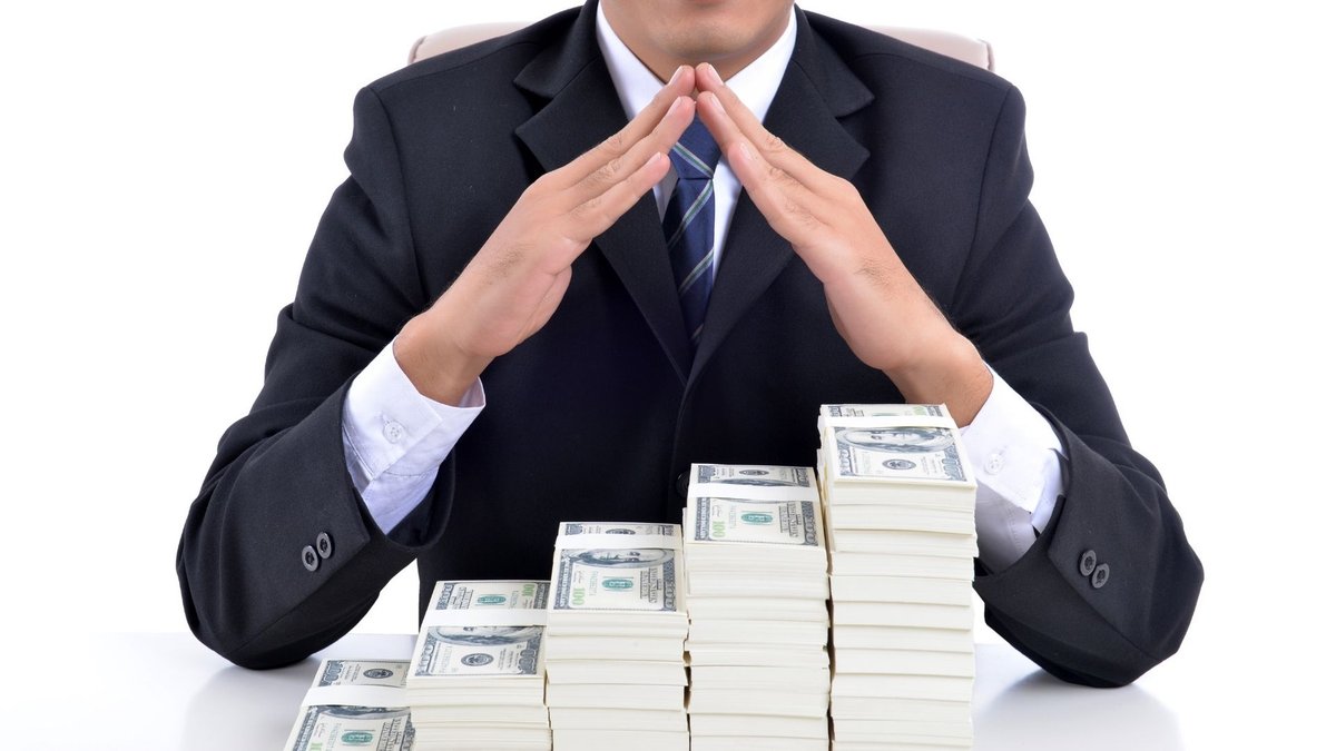 Investment strategies for steady returns in challenging economic conditions - Global Banking & Finance Review