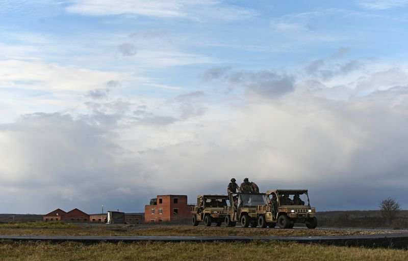 Infographic depicting Russia's military losses compared to Ukraine's during the ongoing conflict - Global Banking & Finance Review