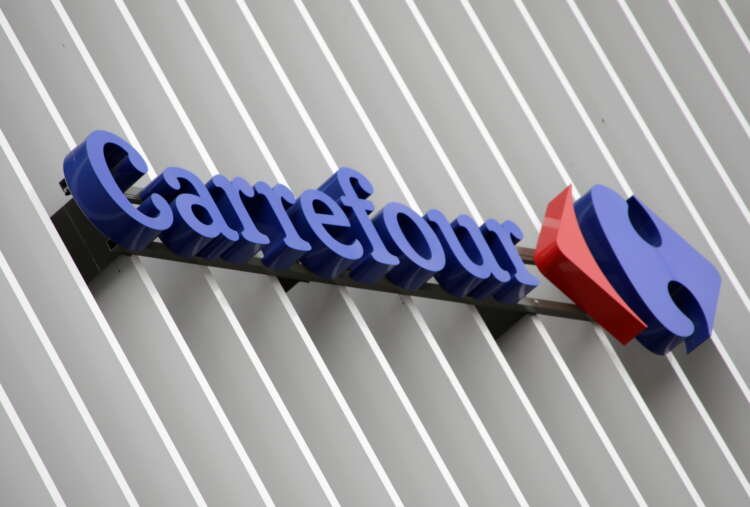 Image for Retailer Carrefour’s shares rise after confident outlook and record 2021 cash generation