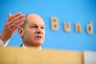 Image for Germany earns two billion euros with its debt in first quarter – document