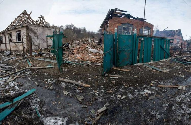 Image for Biden plans Europe trip for Ukraine summit next week as refugees top 3 million