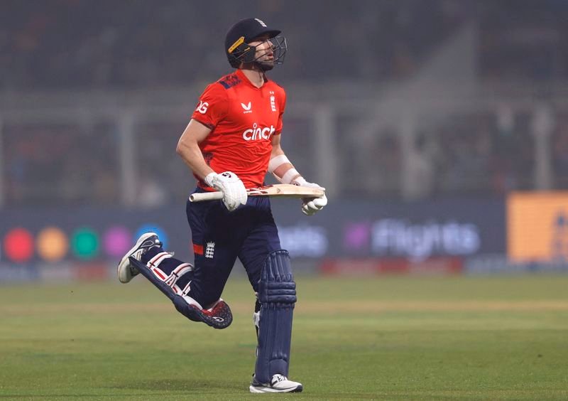 England cricket team celebrates as Brydon Carse replaces Gus Atkinson for T20 match against India - Global Banking & Finance Review