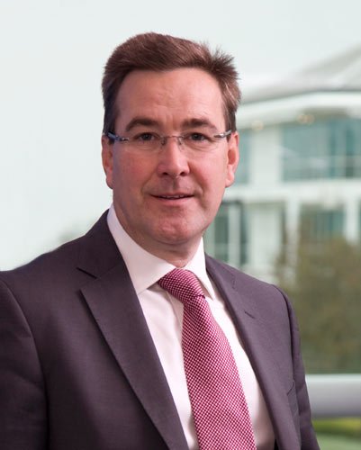 Image for Banking on virtualization: current technology trends in the financial services sector