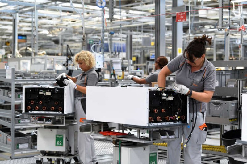 Image for Lack of orders weighs on German economy – Ifo