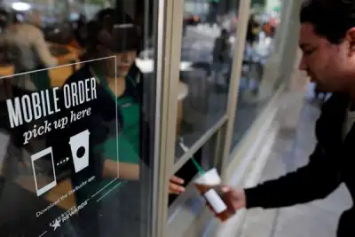 Image for Starbucks eyes changes to mobile app, drive-thrus, taps ex-McDonald’s exec