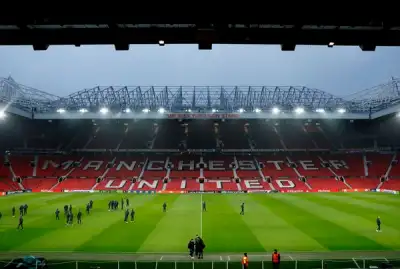 Image for Soccer-Trafford Council green light Manchester United's development plan