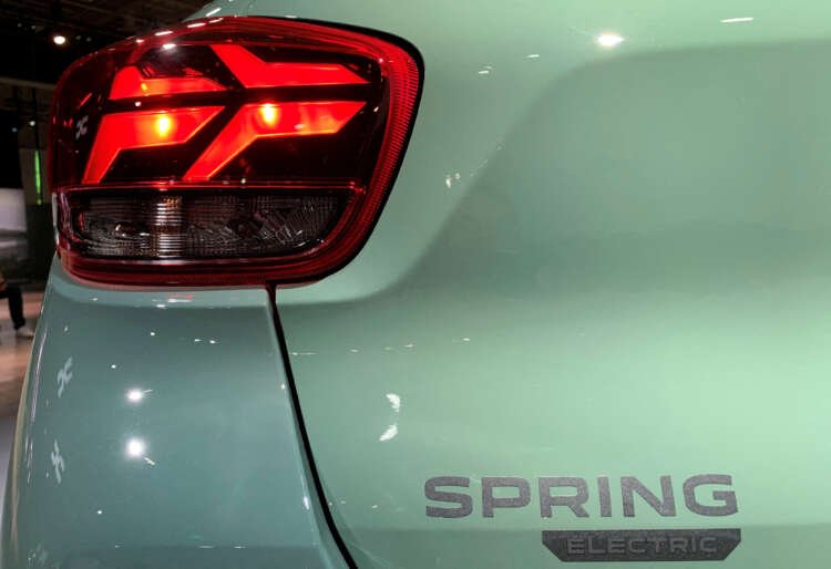 Image for Renault considers making mass-market EVs in India -sources