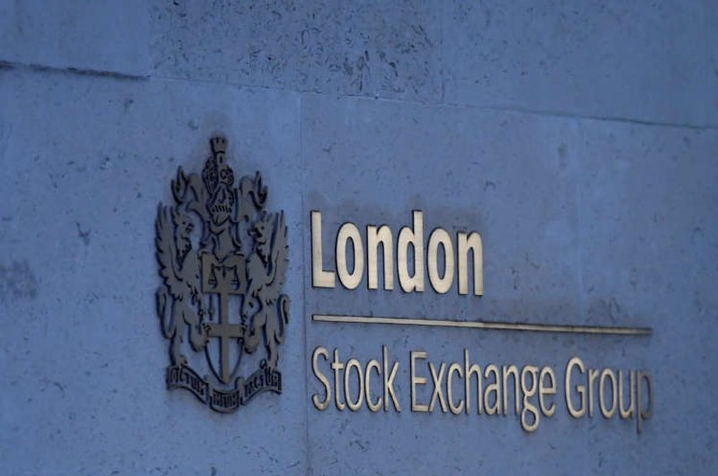 Image for UK shares inch higher; HSBC, AstraZeneca cap gains